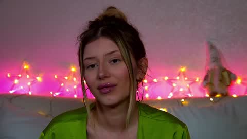 Mia online show from 12.15.24