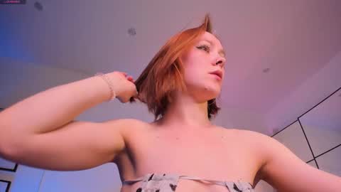 Snapshot of lilian_kroft chatting on 02.05.26 LIL online show from 02.05.26