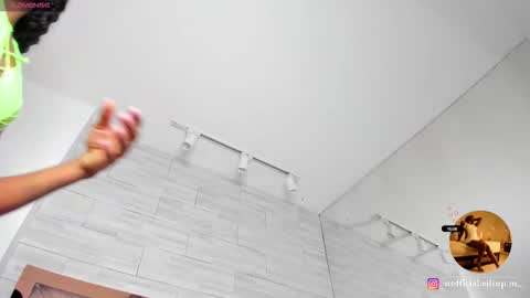 LILIAN  online show from 03.14.26