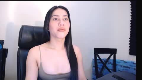 Snapshot of liliana_parker chatting on 04.24.26 liliana_parker online show from 04.24.26