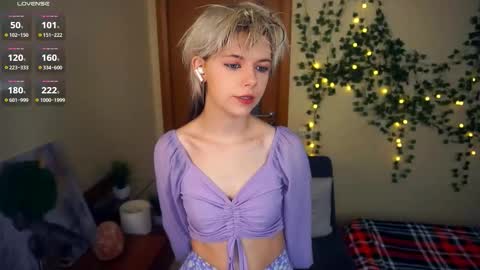 Lilian online show from 09.19.25