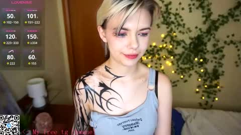 Lilian online show from 12.04.25