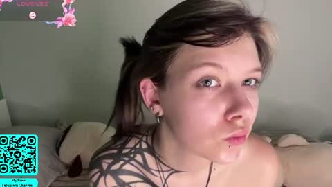 Snapshot of liliandaniels chatting on 06.27.26 Lilian online show from 06.27.26