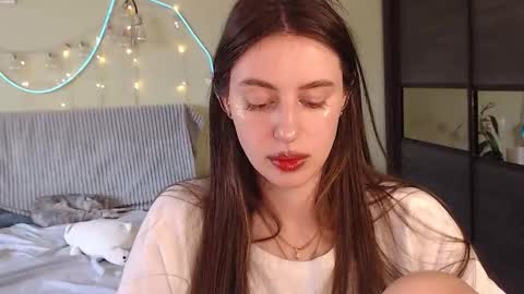 Snapshot of liliatlu chatting on 09.24.25 Lilu online show from 09.24.25