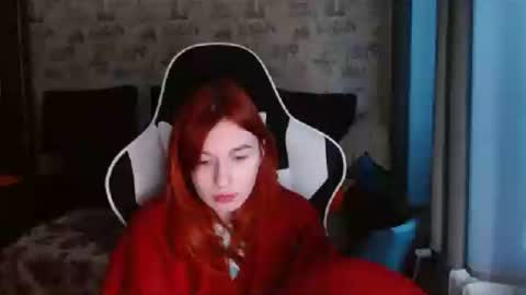 Snapshot of liliawoolf chatting on 02.14.25 liliawoolf online show from 02.14.25