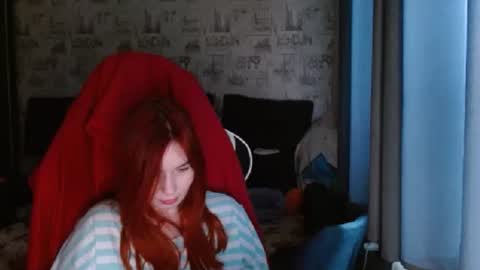 Snapshot of liliawoolf chatting on 02.15.25 liliawoolf online show from 02.15.25