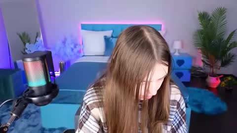 Lili Bakery online show from 12.16.25