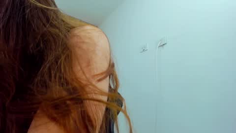 Snapshot of lilicarter_1 chatting on 01.13.25 Lili Carter online show from 01.13.25