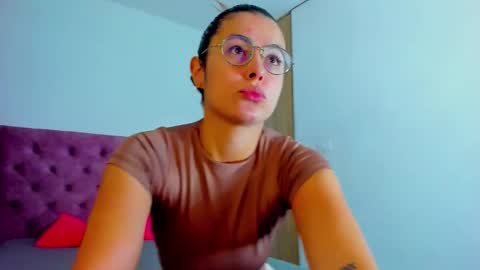 Snapshot of lilicarter_1 chatting on 09.10.25 Lili Carter online show from 09.10.25