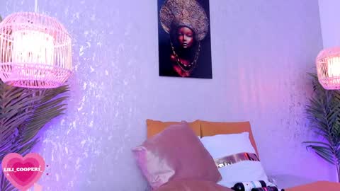 Snapshot of lilicooper_ chatting on 12.20.24 Lili Cooper online show from 12.20.24
