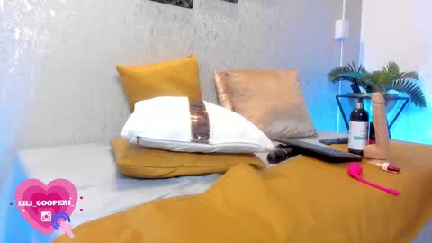 Snapshot of lilicooper_ chatting on 02.23.25 Lili Cooper online show from 02.23.25