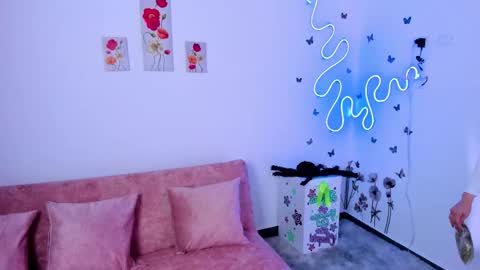 Lilie  online show from 11.12.25