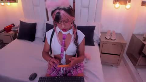 Lilieth  online show from 08.05.26