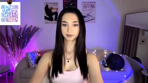 Snapshot of lilihalvorsen chatting on 07.10.26 Lina online show from 07.10.26