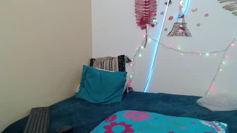 Snapshot of liliimilf chatting on 02.11.25 liliimilf online show from 02.11.25