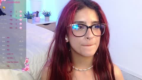 Lilith Savett online show from 12.10.24