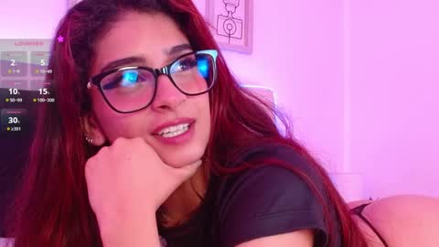Lilith Savett online show from 02.05.25