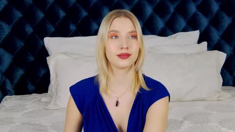 LiliLinn online show from 12.10.24