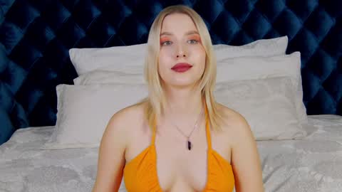 LiliLinn online show from 12.10.24
