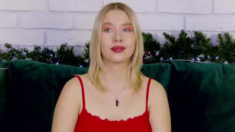LiliLinn online show from 12.14.24
