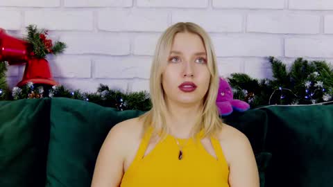 LiliLinn online show from 12.17.24