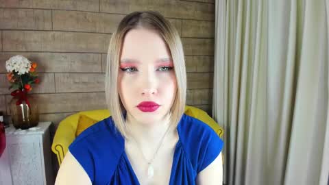 LiliLinn online show from 02.19.25