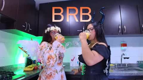 Lilith and Khloe  online show from 11.12.25