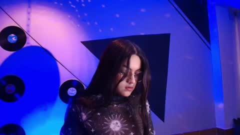 Lilith and Khloe  online show from 11.15.25