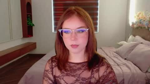 Snapshot of lilith_bonheur chatting on 05.28.26 Lilith Bonheur online show from 05.28.26