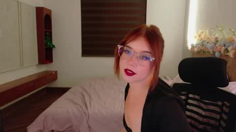 Snapshot of lilith_bonheur chatting on 05.29.26 Lilith Bonheur online show from 05.29.26