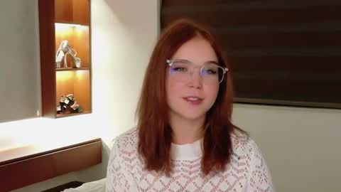 Snapshot of lilith_bonheur chatting on 06.22.26 Lilith Bonheur online show from 06.22.26