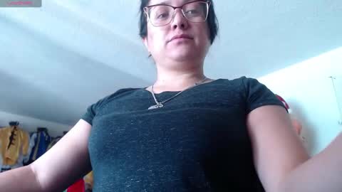 Laura lopez online show from 12.06.24