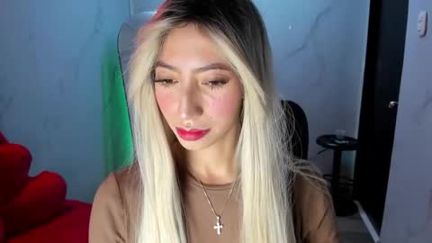 Snapshot of lilith_cooper20 chatting on 10.22.25 lilith cooper20 online show from 10.22.25