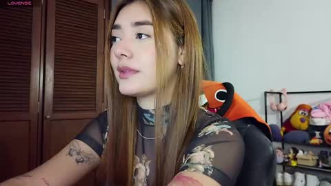 Snapshot of lilith_cruzz chatting on 10.21.25 Lilith online show from 10.21.25