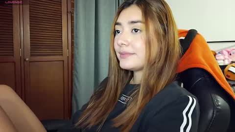 Snapshot of lilith_cruzz chatting on 10.23.25 Lilith online show from 10.23.25