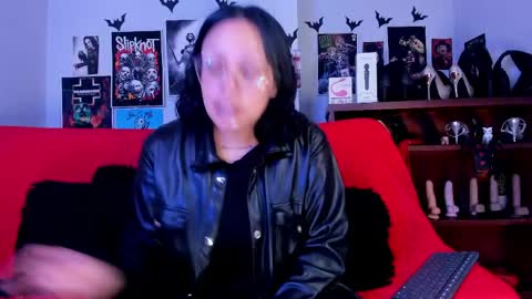 Snapshot of lilith_deveraux_ chatting on 06.04.26 MISTRESS LILITH online show from 06.04.26