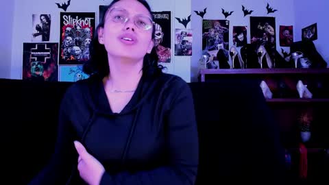 Snapshot of lilith_deveraux_ chatting on 06.06.26 MISTRESS LILITH online show from 06.06.26