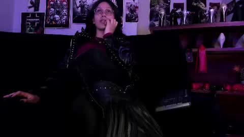 Snapshot of lilith_deveraux_ chatting on 07.02.26 MISTRESS LILITH online show from 07.02.26