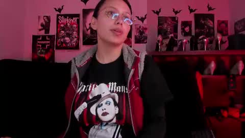 Snapshot of lilith_deveraux_ chatting on 07.04.26 MISTRESS LILITH online show from 07.04.26