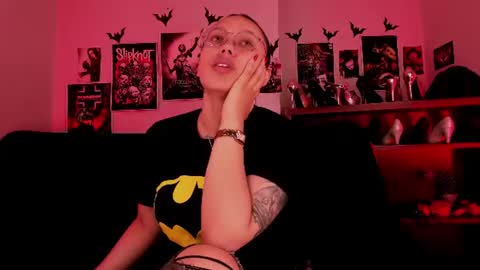 Snapshot of lilith_deveraux_ chatting on 07.14.26 MISTRESS LILITH online show from 07.14.26