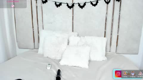 lilith_dry online show from 10.23.25