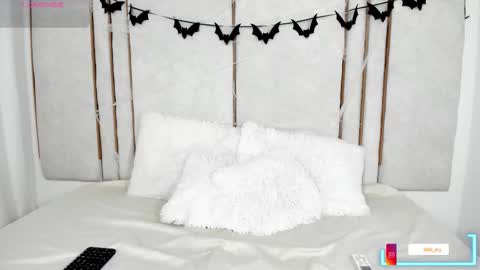 lilith_dry online show from 10.30.25