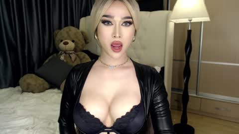 QUEEN LILITH BORBON online show from 12.05.24