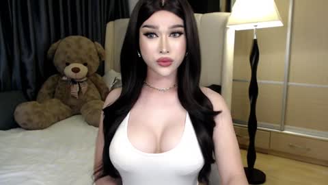QUEEN LILITH BORBON online show from 02.01.25