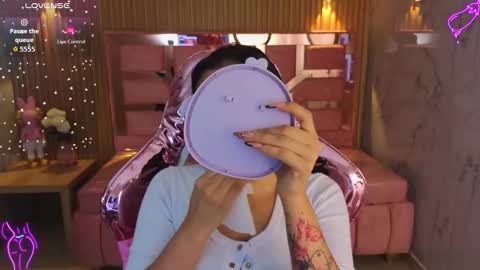 Lilith  online show from 09.20.25