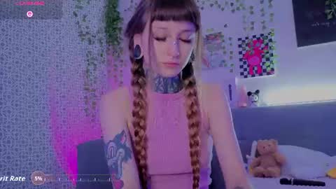 Snapshot of lilith_poison chatting on 07.17.26 lilith_poison online show from 07.17.26