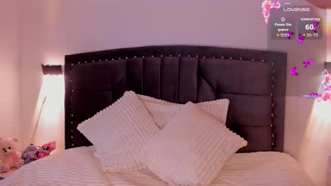 lilith_thompson online show from 10.10.25