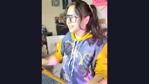 Snapshot of lilith_tyler chatting on 10.27.25 lilith_tyler online show from 10.27.25