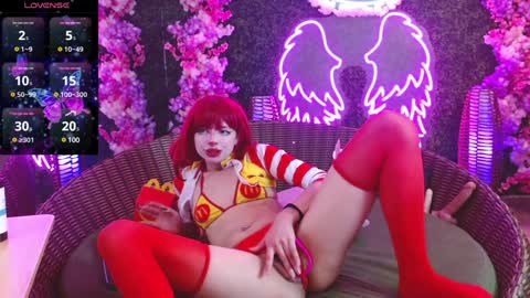 Snapshot of lilith_vamp chatting on 01.24.25 LILITH 200 LIKES Thursday Clown Costume M online show from 01.24.25