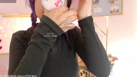 Snapshot of lilith_vamp chatting on 09.23.25 LILITH 200 LIKES   Thursday Clown Costume M online show from 09.23.25